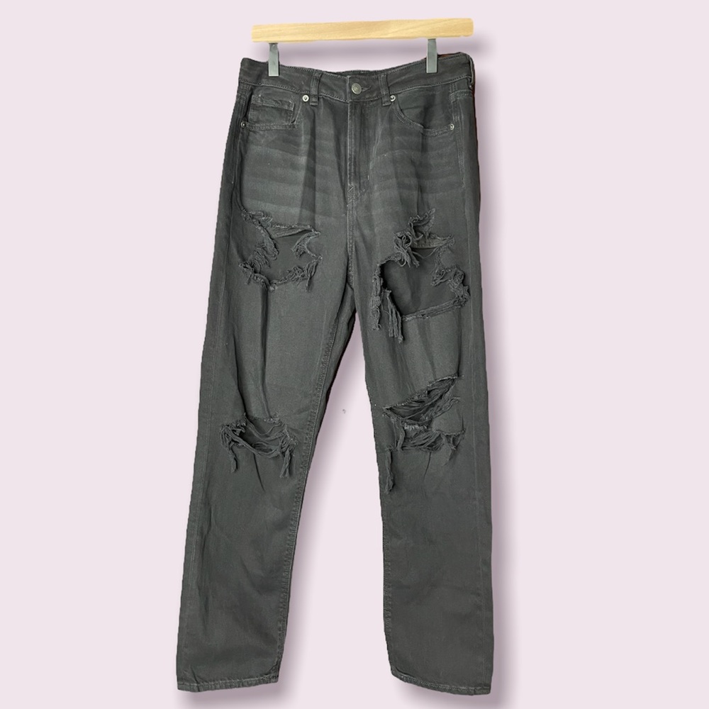 AE ripped mom jean